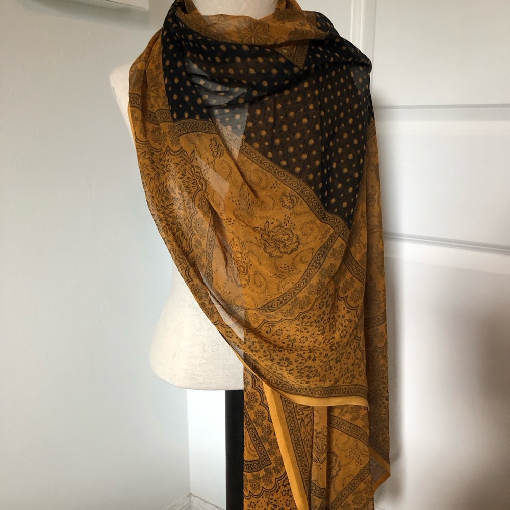 Striking Mustard & Black Bandana Patterned Lightweight Sheer Scarf